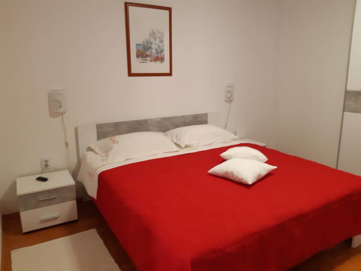 Apartment Alice Pula Bagian luar foto